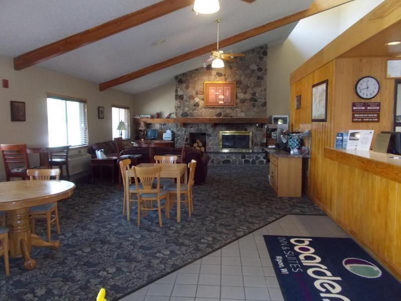 Boarders Inn And Suites By Cobblestone Hotels - Ripon Buitenkant foto