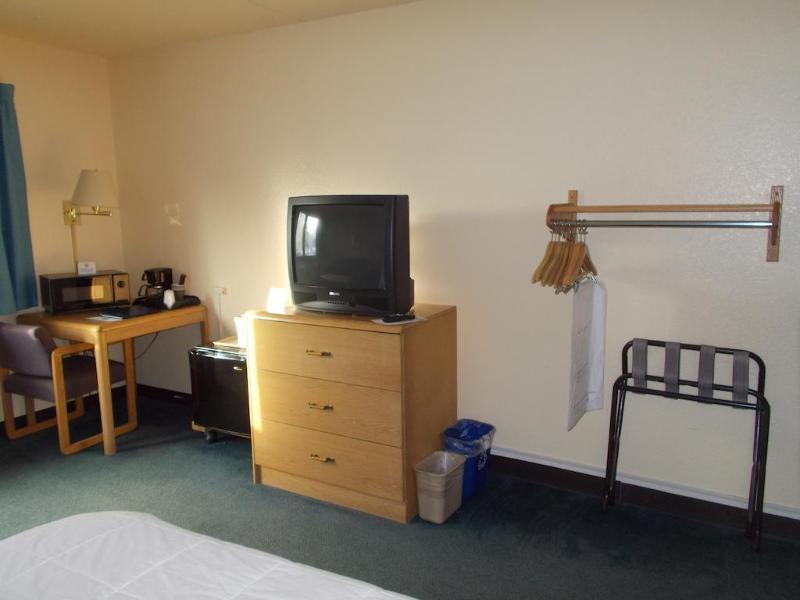 Boarders Inn And Suites By Cobblestone Hotels - Ripon Buitenkant foto