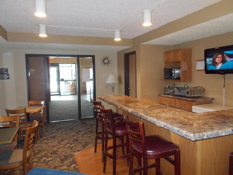 Boarders Inn And Suites By Cobblestone Hotels - Ripon Buitenkant foto